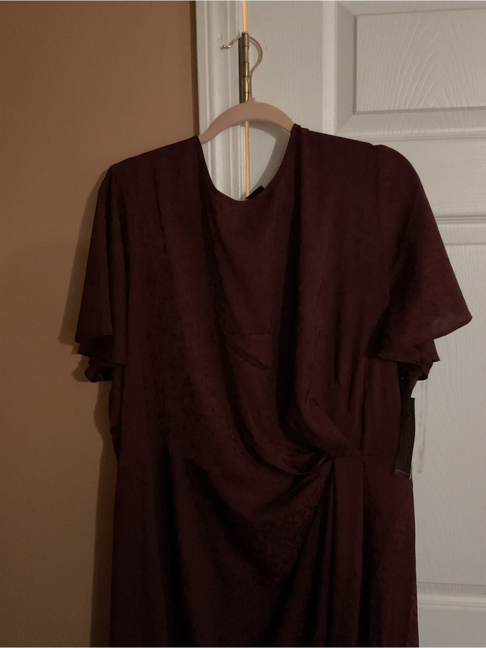NWT Lane Bryant Women’s Twist-Detail Short Sleeve Dress in Deep 24 Burgundy
